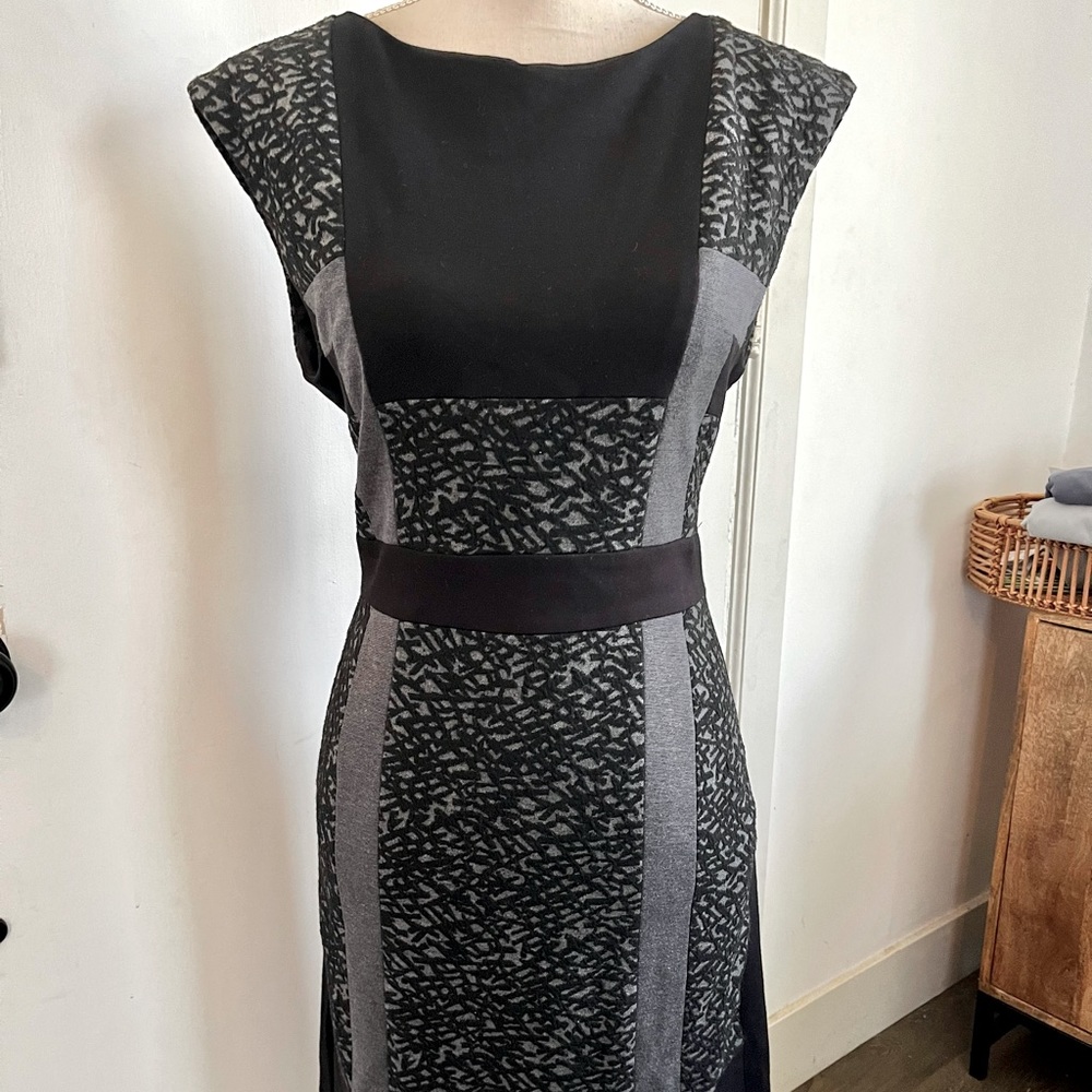 MAGGY LONDON Knit Sheath Dress 14